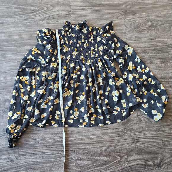 O.P.T. High neck flower print blouse - Picture 6 of 6